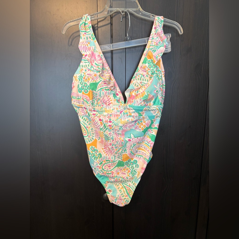 Crown & Ivy
Paisley Ruffle One Piece Swimsuit